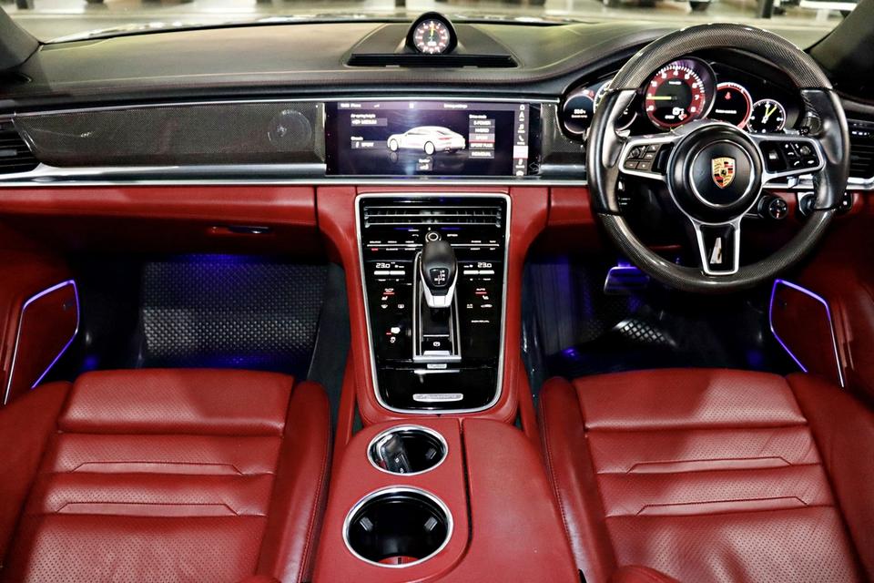 Porsche Panamera 4 E-Hybrid Executive 3