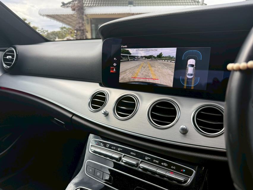 รหัสรถ SG4329 Benz E220d AMG Sport ปี2022 (Facelift) 12