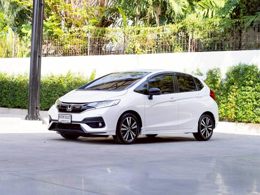 Honda Jazz 1.5RS + ปี 2017 ♨️ #ประกันเครื่องเกียร์3ปี3หมื่นkm♨️