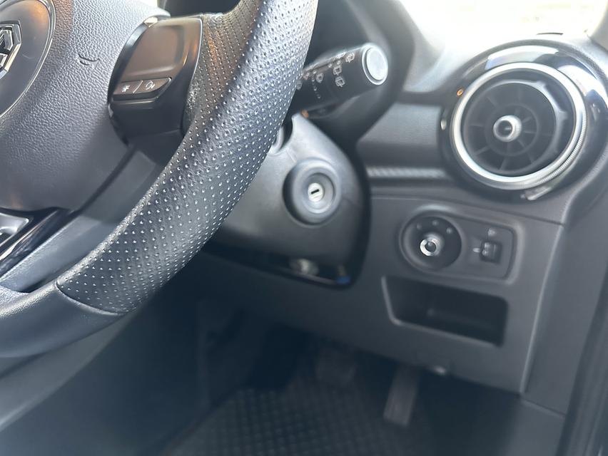MG3 1.5X Sunroof ปี2021 6