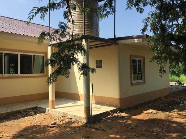 ให้เช่าบ้านเดี่ยว พื้นที่ 1 ไร่ อ.พนัสนิคม จ.ชลบุรี ใกล้ร้านสะดวกซื้อ 7/11 มินิบิ๊กซี โลตัส ซีเจ โทร 0879556066 3