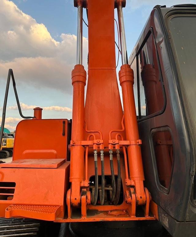 รถแม็คโคร HITACHI EX 120-3 2