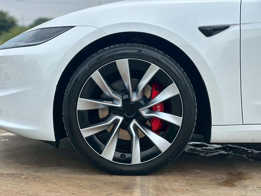 Tesla Model 3 Highland Long Range 2024
