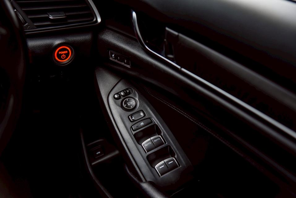 รหัสรถ CBL9478 Honda Accord 2.0 Hybrid TECH AT 2020 13
