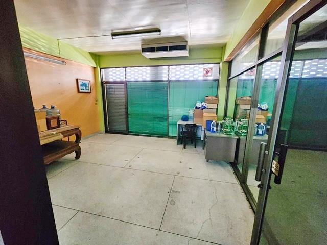 อาคารพาณิชย์ 7คูหา มีลิฟท์ 4 ชั้น ถูกที่สุดในโลก โลตัส สุขุมวิท50 BTS อ่อนนุช 900ม.600ม.8นอน 5น้ำ 2,002 ตร.ม. 282ตร.วา. 5