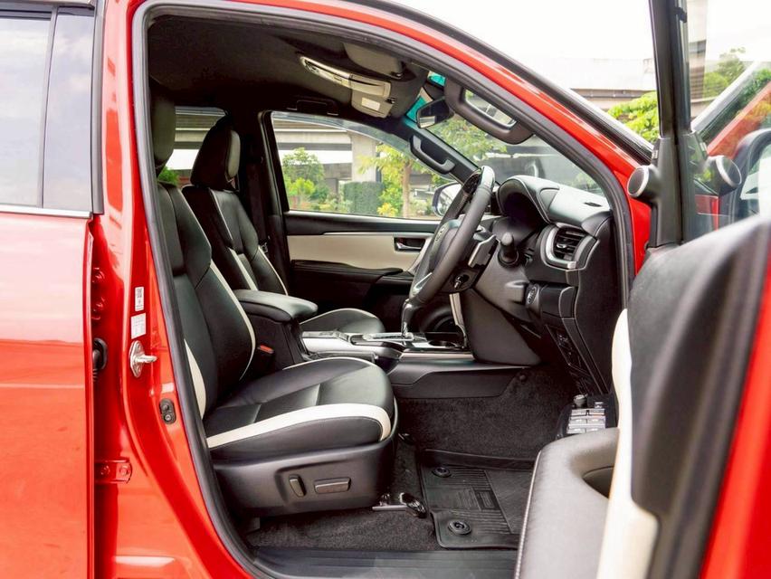 ขาย Toyota Fortuner 2.8 4wd ปี21 13
