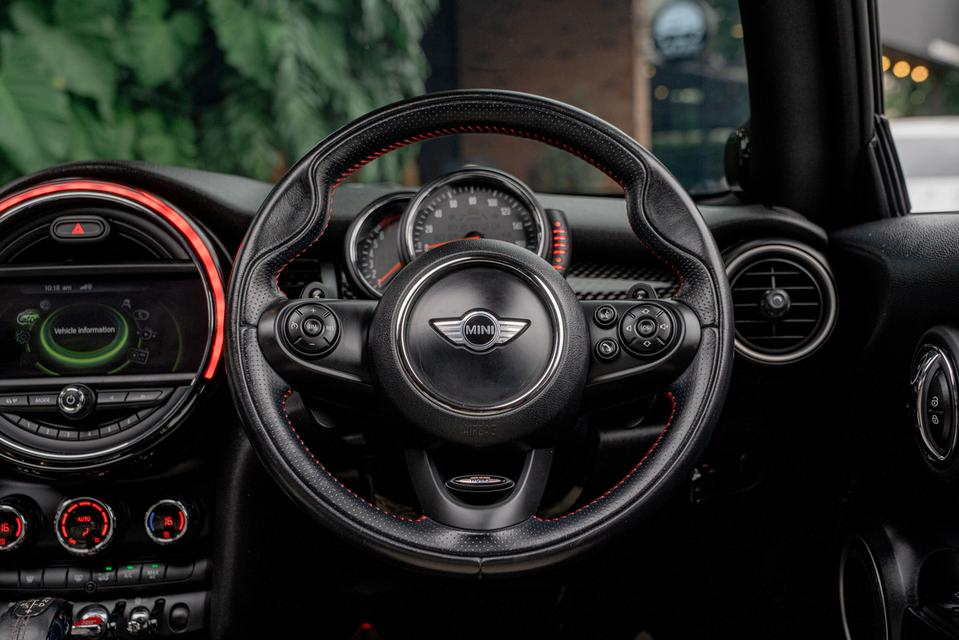 MINI Cooper S ปี 2015❤️‍🔥ตัวจี๊ดดเข้าใหม่! “𝐌𝐈𝐍𝐈 𝐂𝐨𝐨𝐩𝐞𝐫 𝐒” สีแดงเร้าใจ ราคาน่ารัก 4