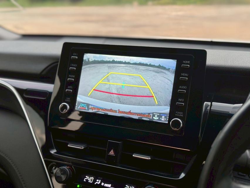 TOYOTA. CAMRY  Sedan 4dr Sport SA 8sp FWD 2.5 (MNC)  Y2022 สีขาว  ออโต้ 10