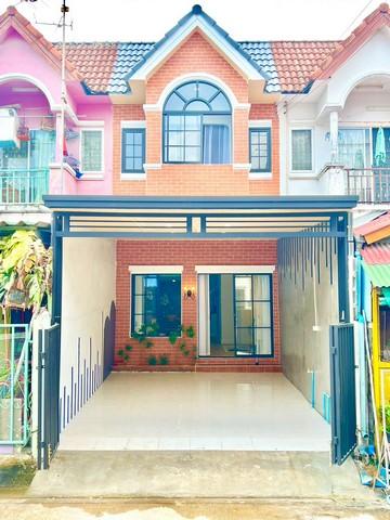 ขายทาวน์เฮ้าส์ หมู่บ้านรินทิชา ซอยร่มเกล้า6 ใกล้ตลาดมีนบุรี ทำเลดี บ้านสวยแต่งใหม่หมด 3