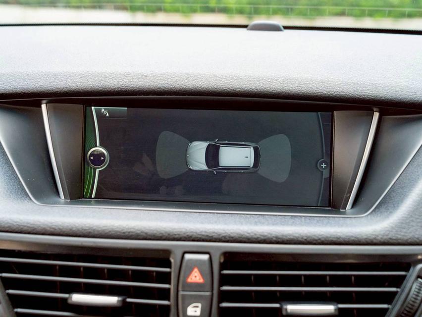 BMW X1 sDrive 20d M Sport ปี 2013 ♨️ ประกันเครื่องเกียร์3ปี30000km.♨️ รูปที่ 8