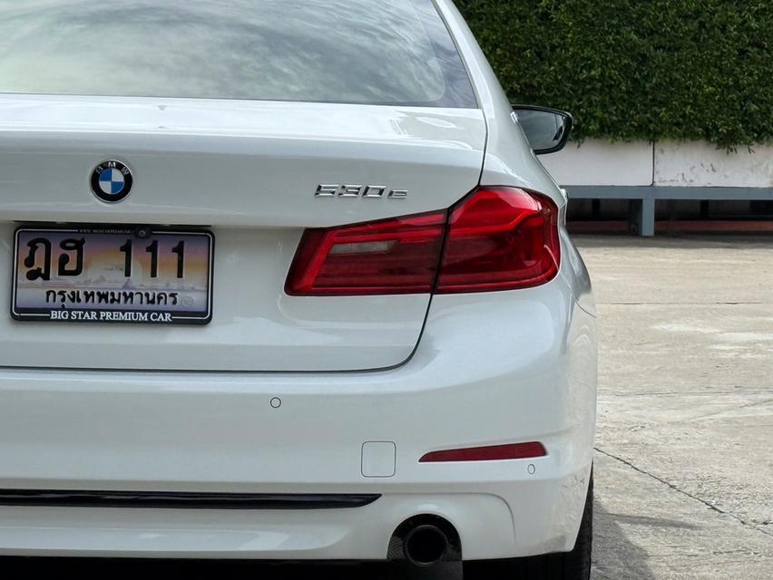 2020 BMW 530e G30 รถมือเดียวออกป้ายแดง รถวิ่งน้อย เข้าศูนย์ทุกระยะ ไม่เคยมีอุบัติเหตุครับ 8