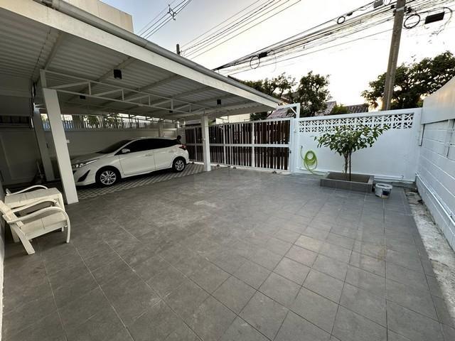 ให้เช่า บ้านชั้นเดียว หมู่บ้านสัมมากร รามคำแหง112 ซอยเมน บ้านรีโนเวทใหม่ การเดินทางสะดวก ของกินสะดวก มีร้านอาหาร ร้านค้ามากมายในหมู่บ้าน 4