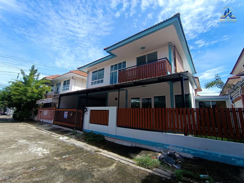 ขายด่วน! บ้านแฝด 2 ชั้น สไตล์บ้านเดี่ยว หลังริม จอดรถได้หลายคัน 📍หมู่บ้านอรุณวรรณ 4 2