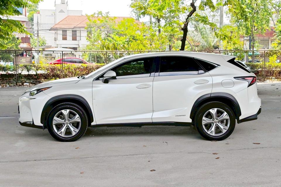 🚗 2015 LEXUS NX300h Grand Luxury AT รูปที่ 8