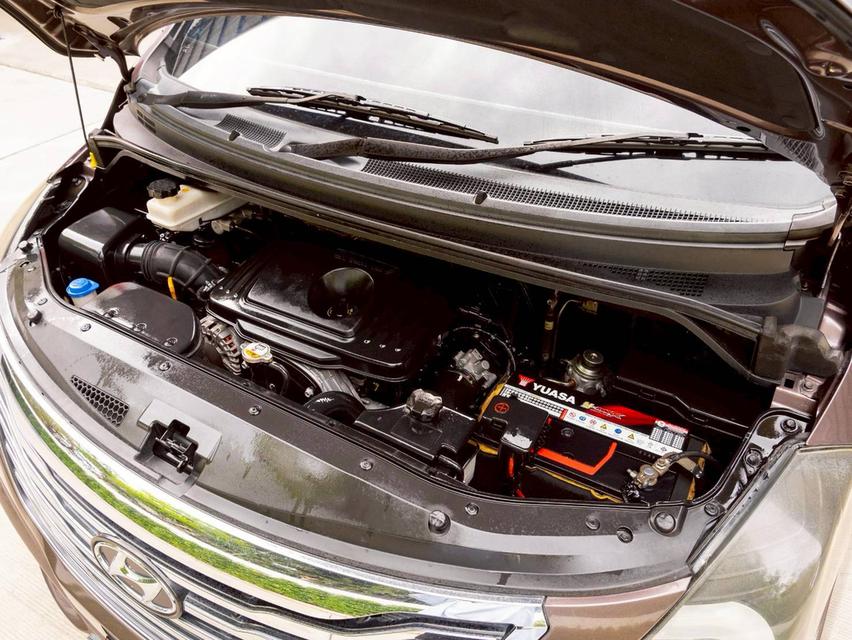 ประกันเครื่องเกียร์3ปี 30,000 km. ♨️Hyundai H1 2.5 Starex VIP ปีจด 2015 12