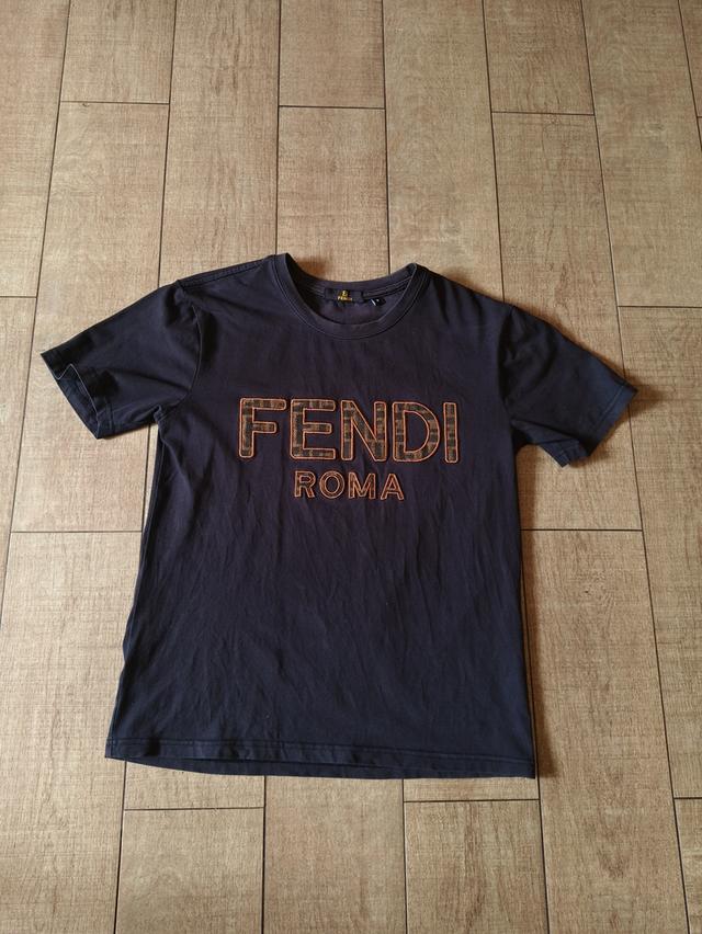 เสื้อผ้า FEND ISize S