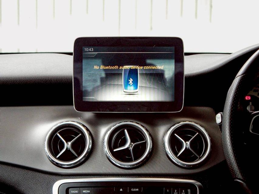 Benz Gla200 ปี17 8