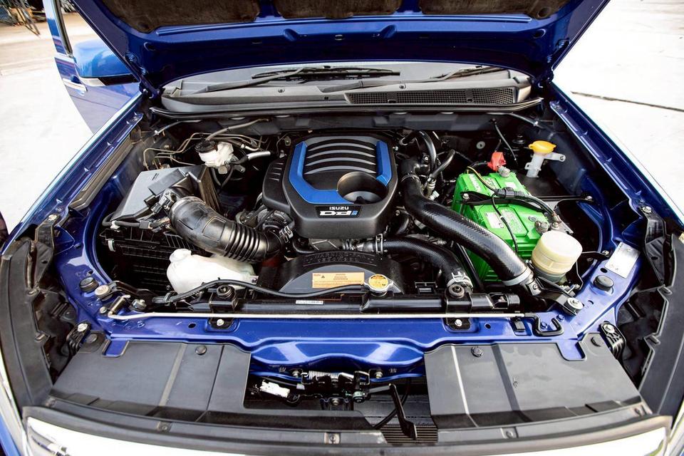 ISUZU D-MAX Hi-lander Cab 1.9 Ddi L ปี 2019 สีน้ำเงิน  10