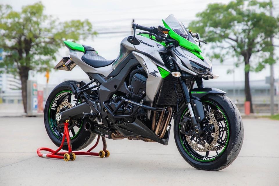 Kawasaki Z1000 ปี 2015 สีสวย แต่งเท่ 1