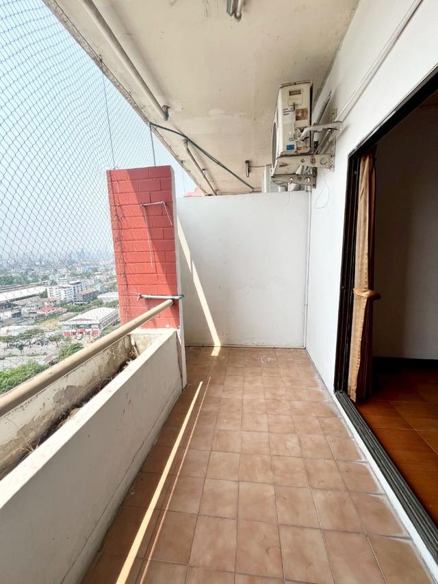 [For Sale] ขายคอนโด 2 ห้องนอน ถูกสุดในโครงการ คันทรี คอมเพล็กซ์ บางนา (Country Complex Bangna) ที่จอดรถ 2 คัน ใกล้ BTS บางนา 8