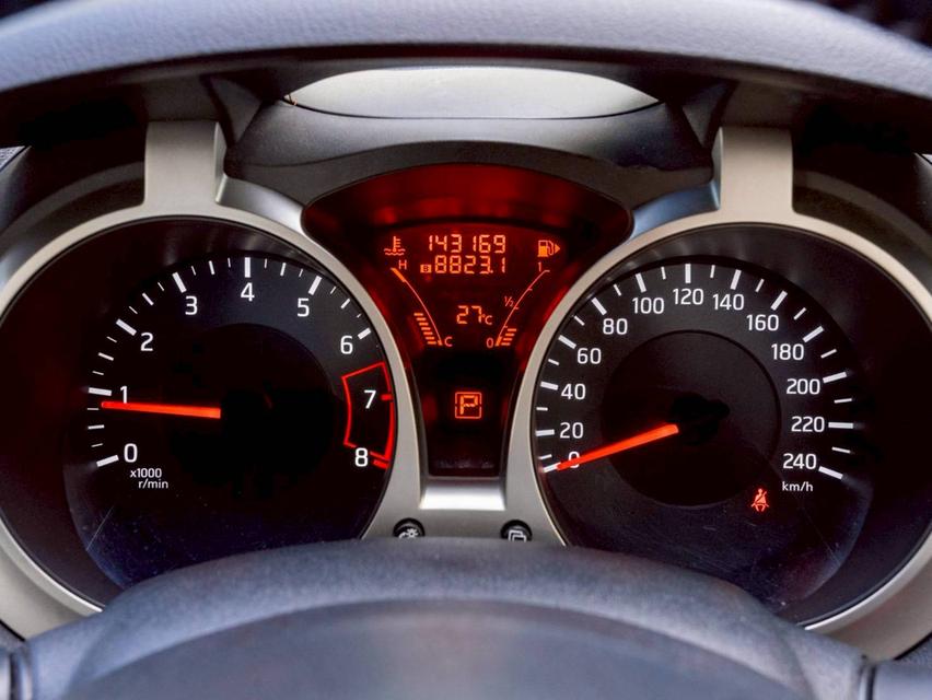 NISSAN JUKE 1.6V ปี 2014 เจ้าของเดียว 11