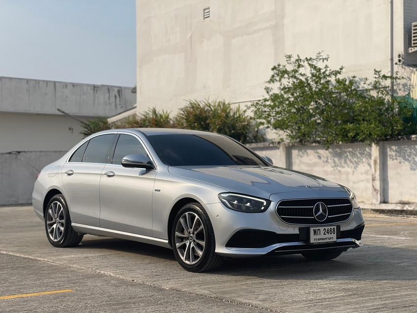 Mercedes-Benz E300e Avantgarde Facelift (W213) ปี 2021 จด 2023 • Mileage: 43,xxx km 