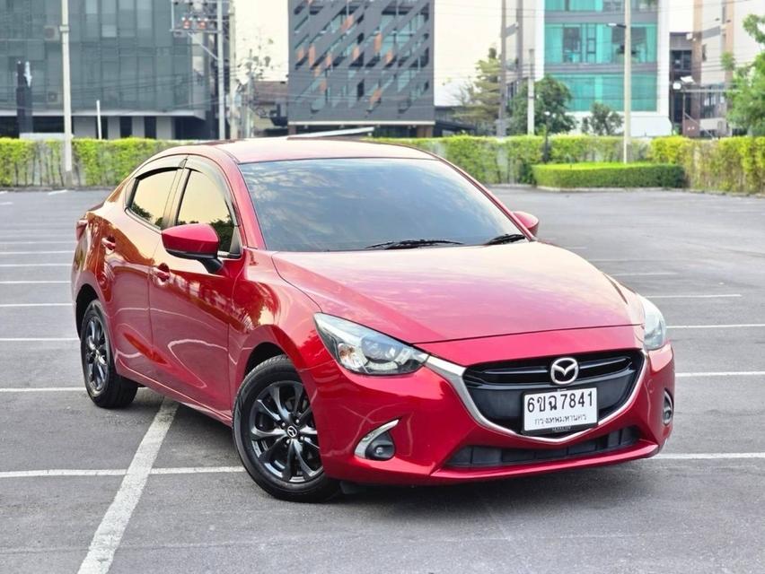 รหัส QT7841 Mazda2 Skyactive 1.3 Sport High connect เกียร์ Auto สีแดง ปี2018