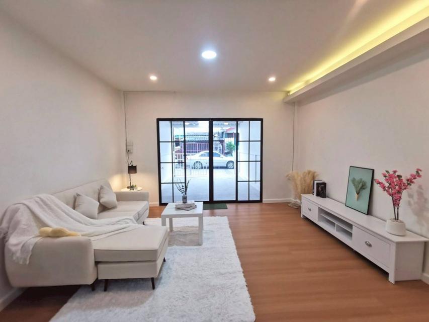 ขาย ทาวน์โฮม หมู่บ้าน​พั​ธนชัย​ สายไหม​ 34 พื้นที่ 100 ตรม. 21.2 ตร.วา 2นอน 2น้ำ รีโนเวทใหม่ พร้อมอยู่ หลังบ้านไม่ติดใคร 2