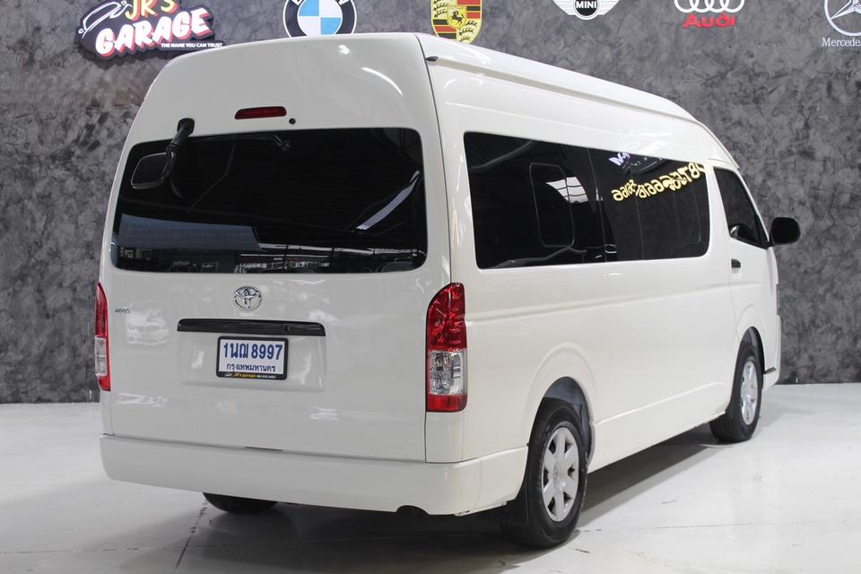 รหัสรถ JRS8997 TOYOTA COMMUTER 3.0 AT 2016