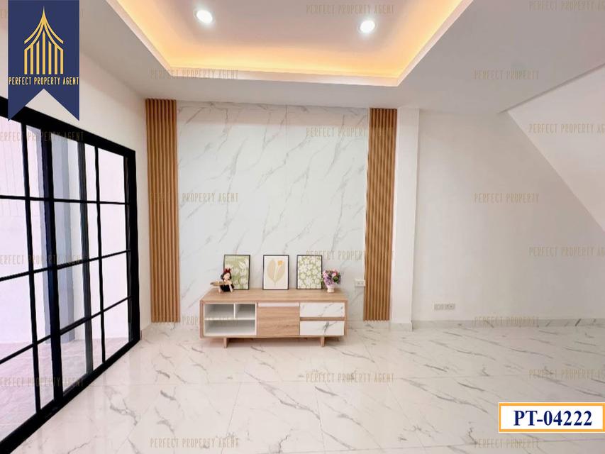 ขายทาวน์เฮ้าส์ ดีดีเฮ้าส์ อยู่วิทยา 5 หนองจอก ตกแต่งใหม่พร้อมเฟอร์นิเจอร์ ฟรีโอน 3