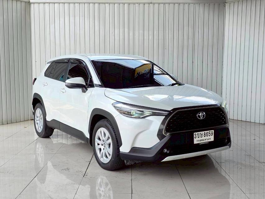 TOYOTA COROLLA CROSS 1.8 SPORT ปี 2023 สีขาว โฉม ปี20-ปัจจุบัน