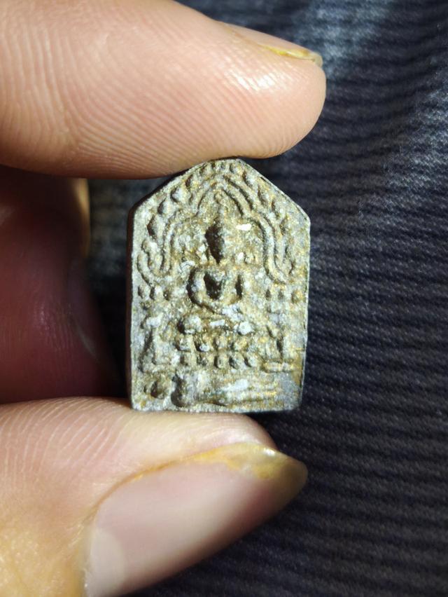 พระขุนแผนพรายกุมาร พิมพ์เล็ก หลวงปู่ทิม 