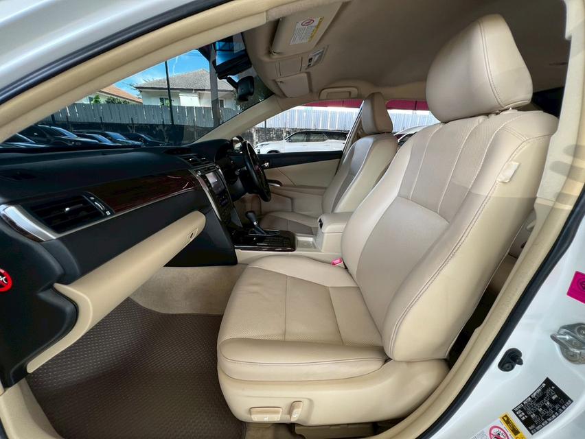 TOYOTA CAMRY 2.5 HV NAVI ปี 2017 โฉม ปี12-18 สีขาว 10