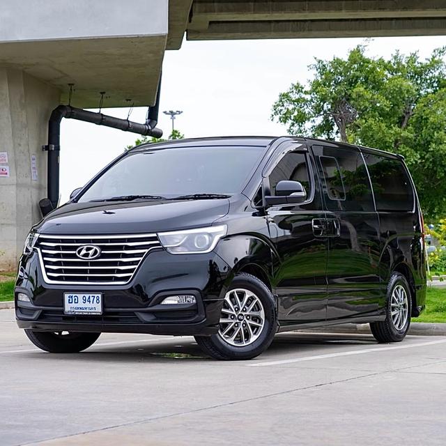 รหัสรถ 12AT9478 HYUNDAI H-1 2.5 ELITE | ปี : 2019