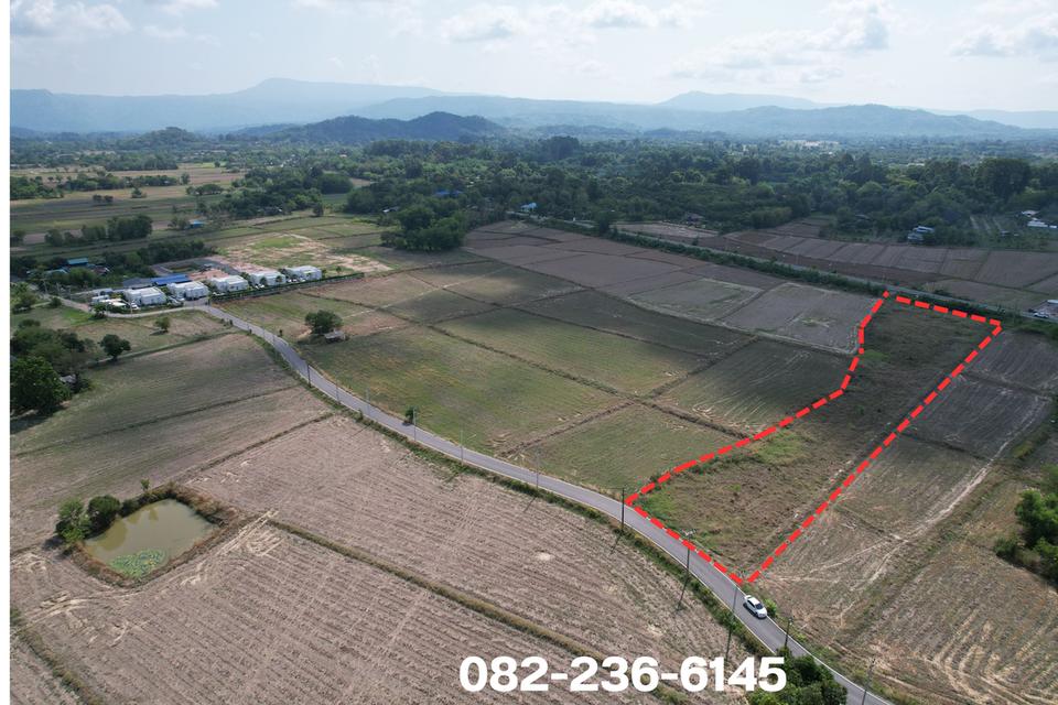 ขายที่ดิน 4 ไร่ ติดถนน 2 ด้าน (ถนนหลวง - ถนนรอง) มีโฉนด ใกล้พูลวิลล่าหรู ขายถูก 16