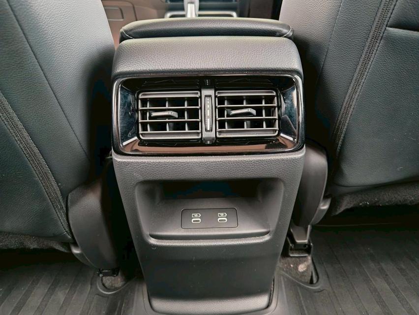 รหัสรถ KP53 CRV e:HEV 2.0 ES ตัว Top สุด Sunroof สีขาว โฉม MNC  10