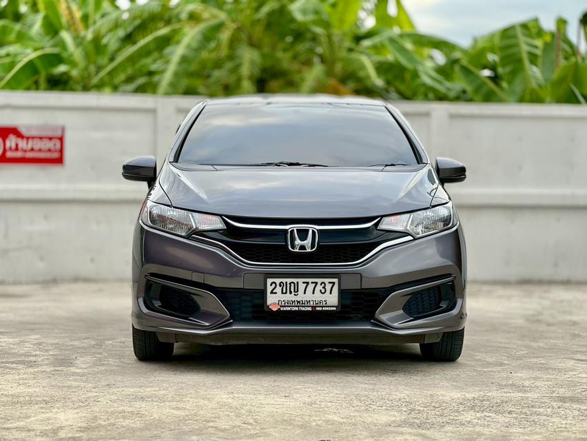 ปี 2021 HONDA JAZZ, 1.5 i-VTEC S โฉม ปี14-ปัจจุบันสีเทา เกียร์ออโต้ เครื่องเบนซิน มือเดียวป้าย 3