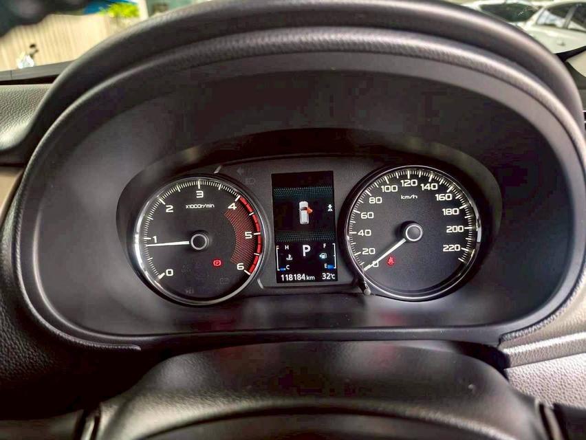 Mitsubishi Pajero 2.4GT Plus ปี22 8