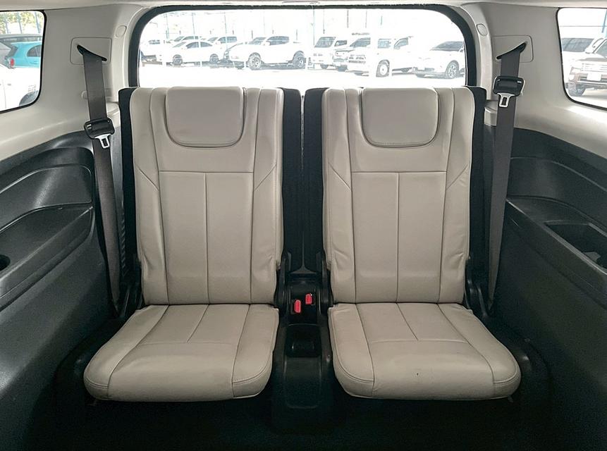 Isuzu  Mu-X 3.0 DVD NAVI ดีเซล เกียร์ออโต้  ปี2015 16