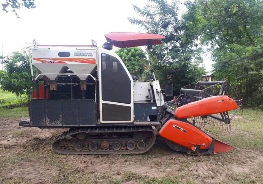 ปล่อยต่อรถเกี่ยวข้าว KUBOTA DC 70 4