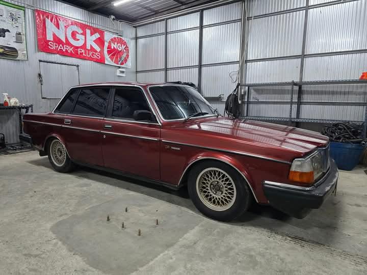 ขาย Volvo 244  2