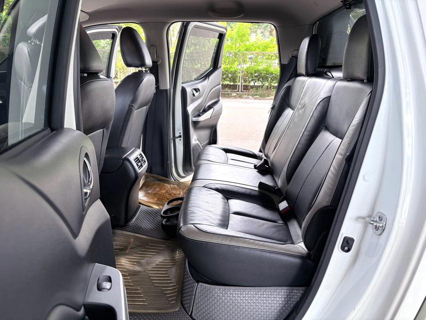 2018 NISSAN NAVARA NP300 2.5EL DOUBLE CAB CALIBRE SPORTECH AT รถสวยมือเดียว รูปที่ 12