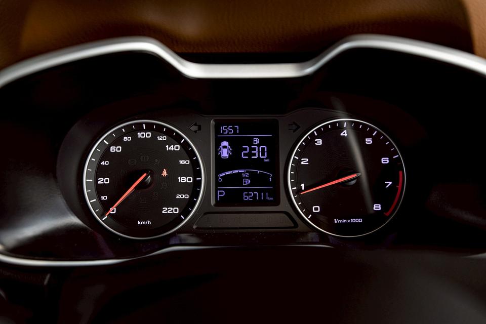 MG ZS 1.5 D ปี 2019 สีดำ มือเดียวป้ายแดง 14