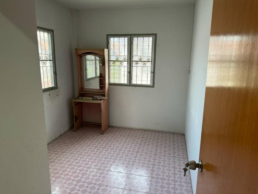 ขายทาวน์เฮ้าส์ หมู่บ้านแฟมิลี่แลนด์ ชลบุรี 5