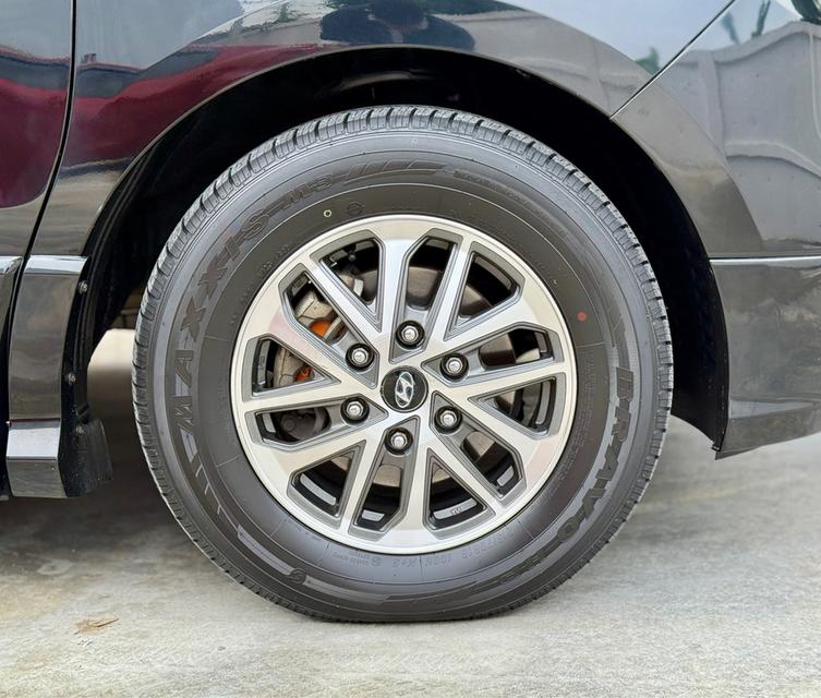 HYUNDAI H1 ELITE  2019   17