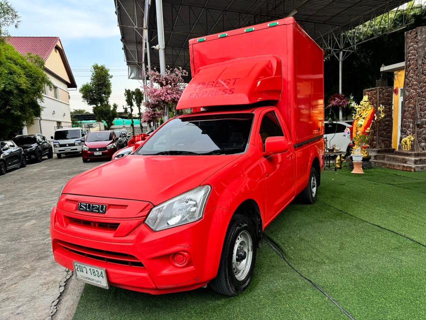 ISUZU D-MAX SPARK 1.9 MT 2019 3