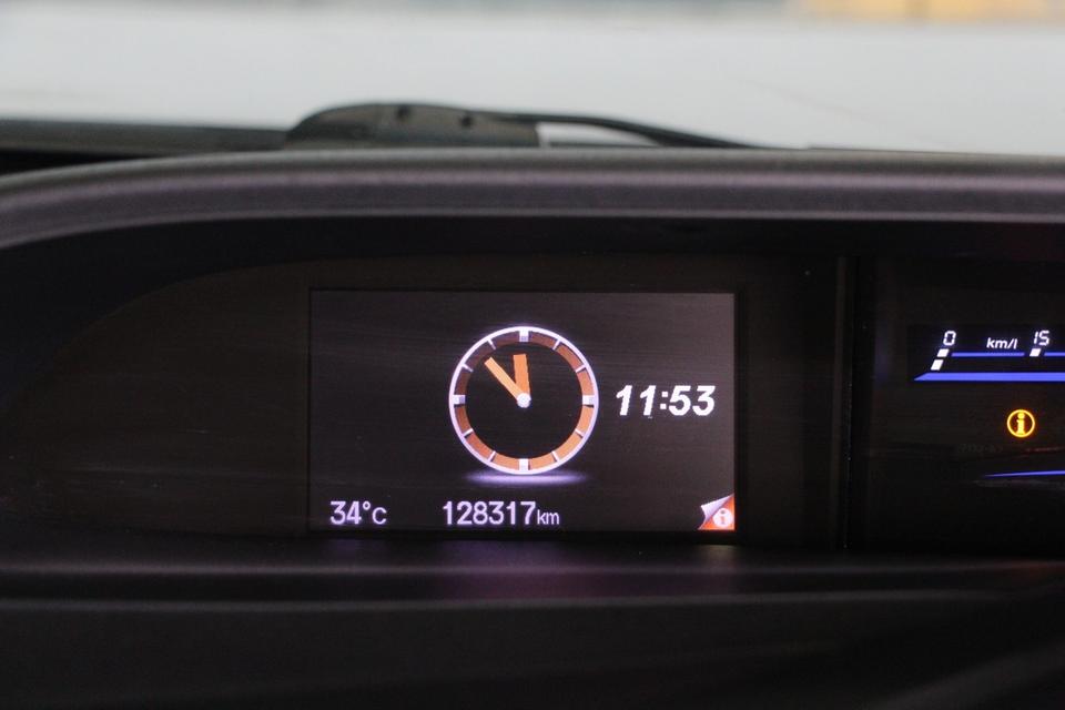 รหัสรถ TKG9196 HONDA CIVIC 1.8 E ปี 2015 10