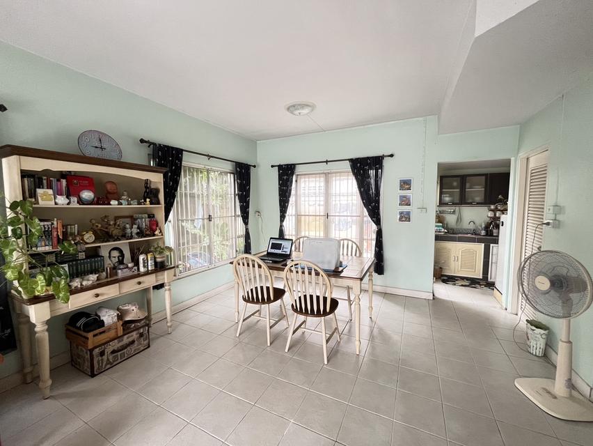 บ้านแฝดพร้อมเฟอร์นิเจอร์น่าอยู่มาก ลำลูกกา คลอง3 6