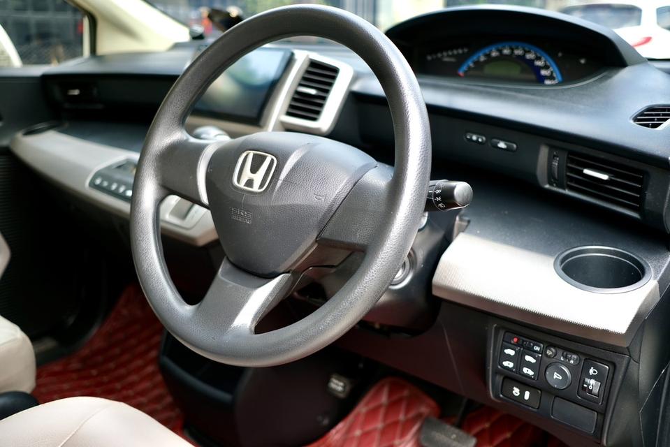 honda freed 7