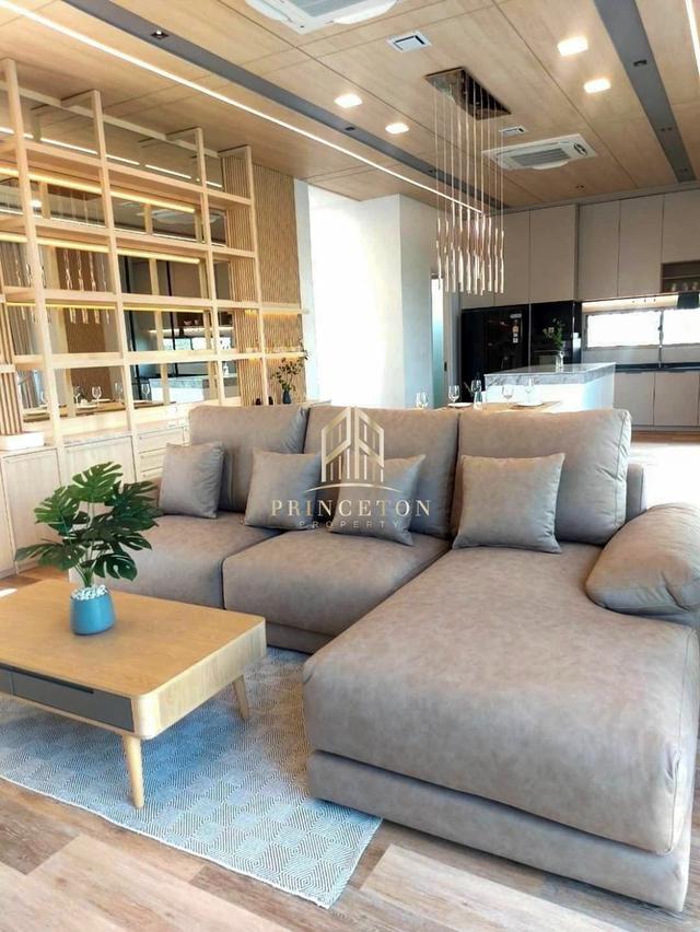 VIVE Rama 9 – Luxurious 3-Story Home in Modern Japanese Design 4